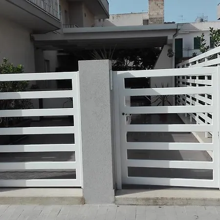 Apartament La Casa Bianca Marina di Ragusa